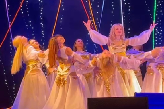 "&Tcy;&acy;&ncy;&tscy;&ucy;&jcy; &pcy;&lcy;&acy;&ncy;&iecy;&tcy;&acy;&excl; &Vcy;&ocy;&kcy;&rcy;&ucy;&gcy; &scy;&vcy;&iecy;&tcy;&acy;&excl;" &yucy;&bcy;&icy;&lcy;&iecy;&jcy;&ncy;&ycy;&jcy; &kcy;&ocy;&ncy;&tscy;&iecy;&rcy;&tcy; "&Lcy;&ucy;&ncy;&ocy;&ocy;&kcy;&acy;&yacy;"