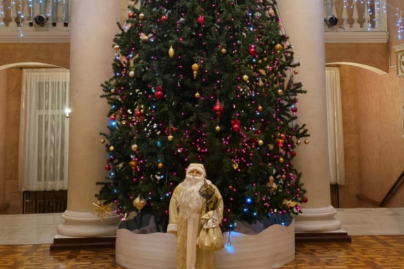 Новогодние представления для самых маленьких