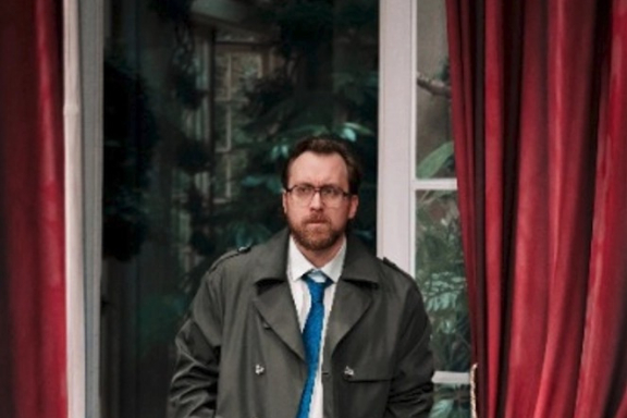 Спектакль "Вне подозрения"