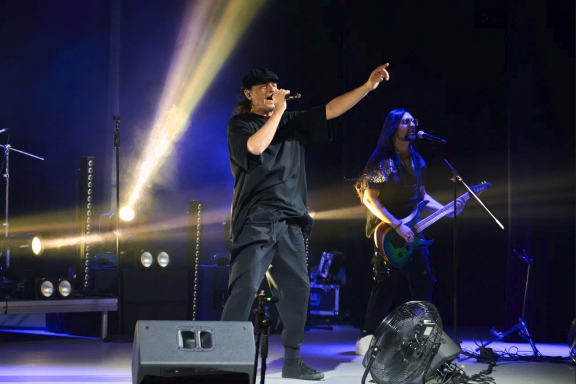 Нэнси г. Миасс