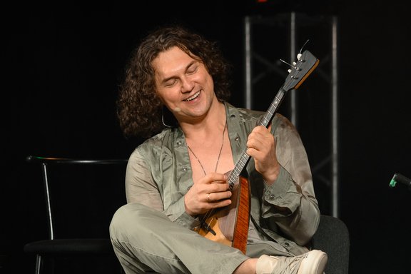 &Scy;&ocy;&lcy;&softcy;&ncy;&ycy;&jcy; &kcy;&ocy;&ncy;&tscy;&iecy;&rcy;&tcy; &Acy;&lcy;&iecy;&kcy;&scy;&acy;&ncy;&dcy;&rcy;&acy; &Bcy;&acy;&rcy;&dcy;&icy;&ncy;&acy; &laquo;&Kcy;&ucy;&chcy;&iecy;&rcy;&yacy;&vcy;&ycy;&jcy; &vcy;&iecy;&chcy;&iecy;&rcy;&raquo;