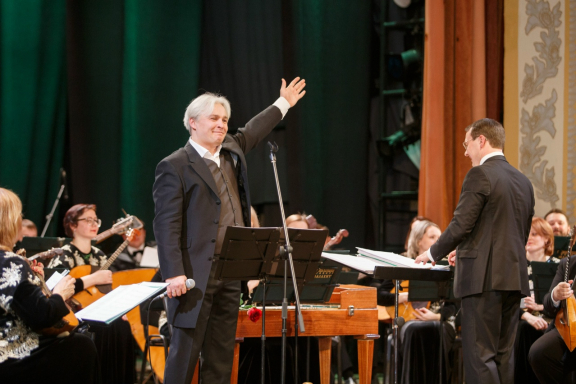 &Ocy;&rcy;&kcy;&iecy;&scy;&tcy;&rcy; &Mcy;&acy;&lcy;&acy;&khcy;&icy;&tcy;&comma; &Scy;&period; &Zcy;&ycy;&kcy;&ocy;&vcy; &laquo;&Zcy;&vcy;&iecy;&ncy;&icy;&comma; &zcy;&vcy;&iecy;&ncy;&icy;&comma; &zcy;&lcy;&acy;&tcy;&acy;&yacy; &Rcy;&ucy;&scy;&softcy;&excl;&raquo;