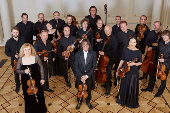 &YUcy;&period; &Bcy;&acy;&shcy;&mcy;&iecy;&tcy; 8 &mcy;&iecy;&zhcy;&dcy;&ucy;&ncy;&acy;&rcy;&ocy;&dcy;&ncy;&ycy;&jcy; &fcy;&iecy;&scy;&tcy;&icy;&vcy;&acy;&lcy;&softcy; &ncy;&acy; &YUcy;&zhcy;&ncy;&ocy;&mcy; &Ucy;&rcy;&acy;&lcy;&iecy;